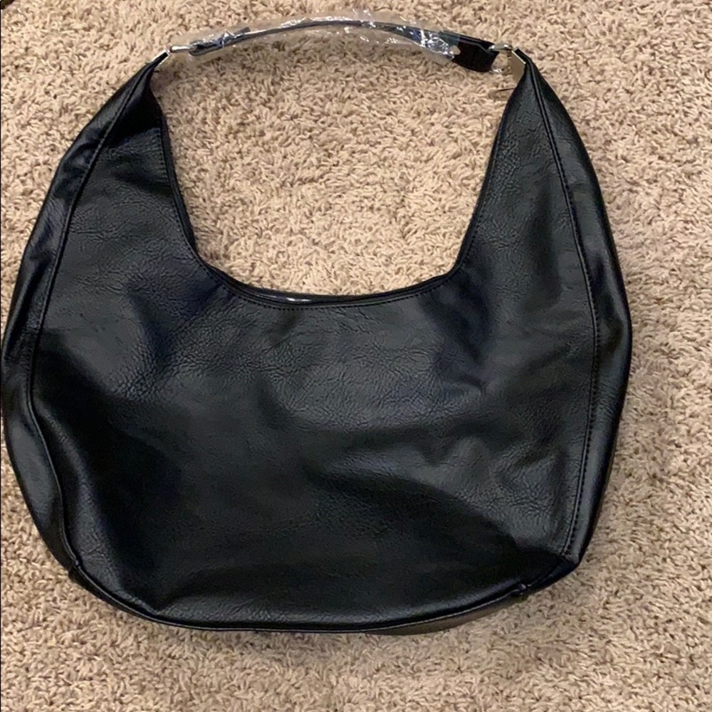 BRAND NEW Black Purse - GREAT CHRISTMAS GIFT!!